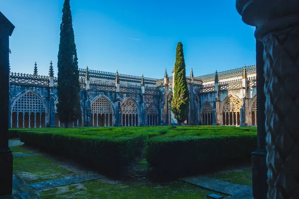 Blick Auf Einen Innenhof Eines Alten Portugiesischen Klosters Mit Einer — Stockfoto