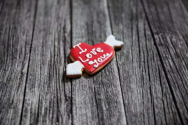 Heart cookie on wood background — Stock Photo, Image