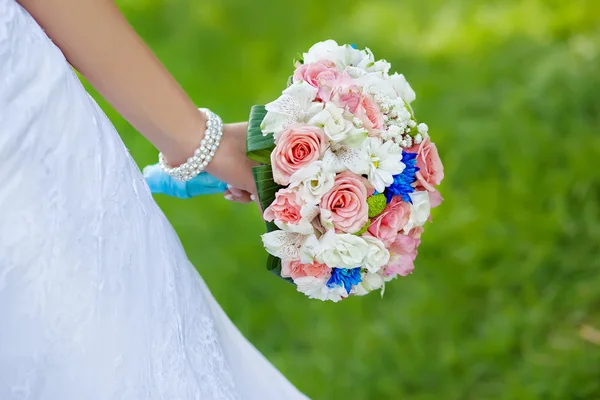 Ramo de novia colorido brillante — Foto de Stock