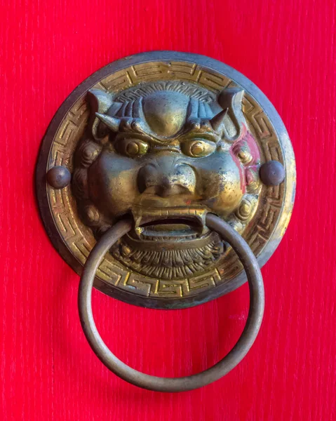Dragon Head Door Handle Red Door Buddhist Temple Sanya Nanshan — Stock Photo, Image