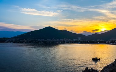 budva gün batımı görünümü