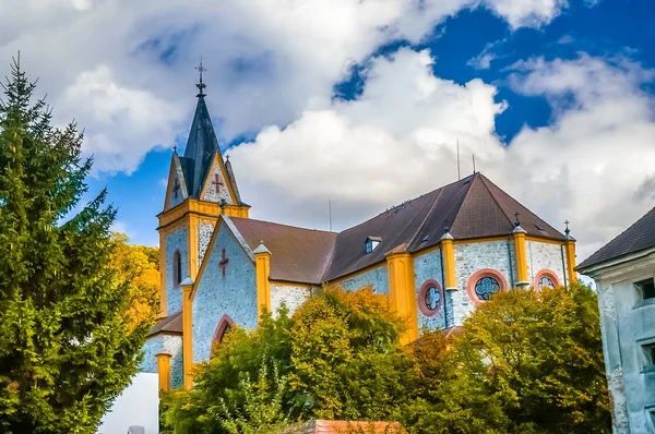 Церковь в Глубока-над-Влтаву — стоковое фото