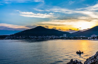 budva gün batımı görünümü