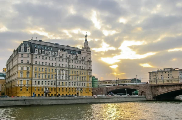 Baltschug Kempinski Hotel Moskova'da görünümü — Stok fotoğraf