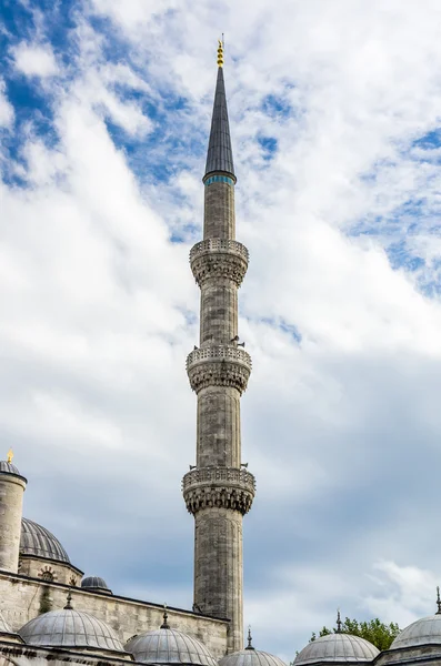 Prohlédni si na minarety Modrá mešita v Istanbulu — Stock fotografie