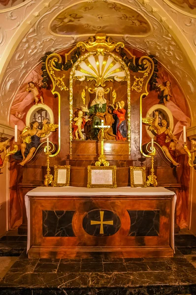 Interiör bild av kyrkan i Wien — Stockfoto