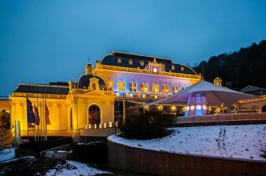 Baden bei Wien kumarhanede gece görünümü