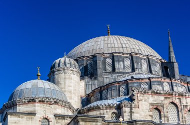Istanbul'da cami görüntüleyin