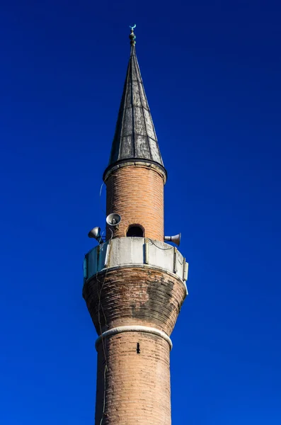 Δες στο μιναρέ στο τζαμί στην Κωνσταντινούπολη — Φωτογραφία Αρχείου