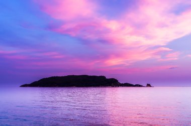 Sveti Nikola Adası gün batımı görünümü