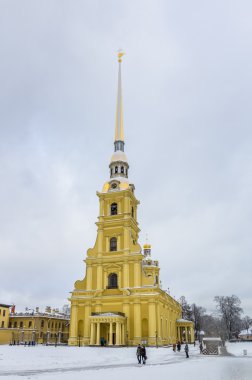 Peter ve Paul Katedrali kış görüntülemek