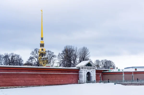 Widok na twierdzę Piotra i Pawła w Petersburgu, Rosja — Zdjęcie stockowe