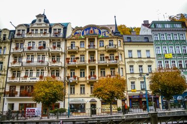 Karlovy Vary, Çek Cumhuriyeti için otel görüntüleyin