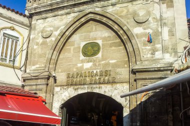 Istanbul, Türkiye'de Grand Bazar girişine görüntüleyin