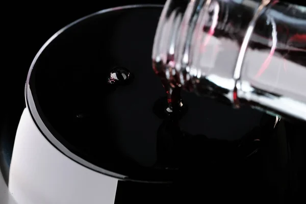 Red Dry Wine Poured Glass Bottle Black Surface Close Macro — Stock Photo, Image