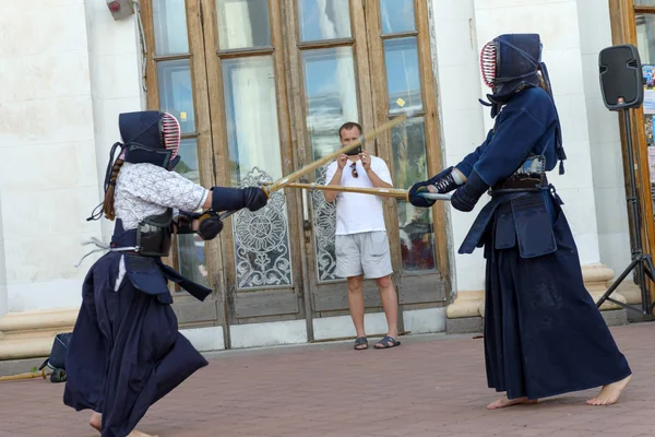 Espada japonesa luchando — Foto de Stock