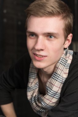 Genç bir adamın portresi