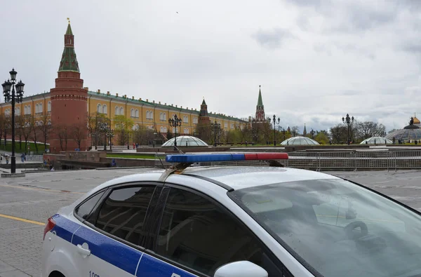 Rusland Moskou Een Politieauto Buurt Van Het Moskou Kremlin — Stockfoto