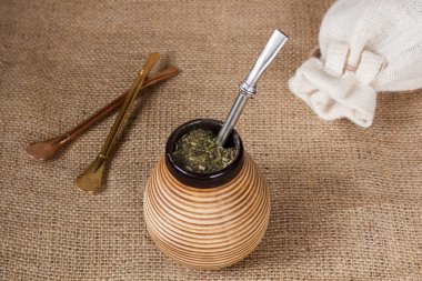 Yerba mate içkisi. Doğal uyarıcı.
