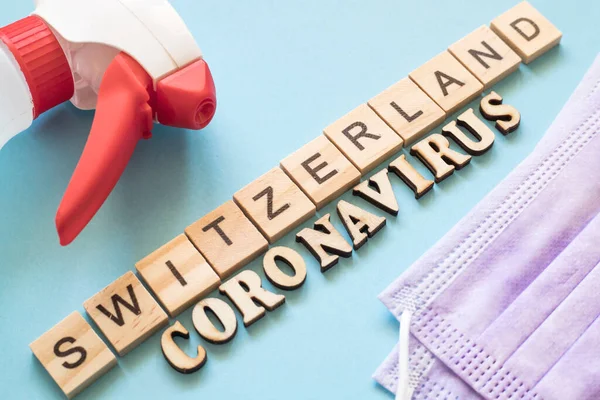 Предупреждение Коронавирусе Швейцарии — стоковое фото