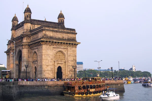 Ülkenin Mumbai görünürde Hindistan kapı — Stok fotoğraf