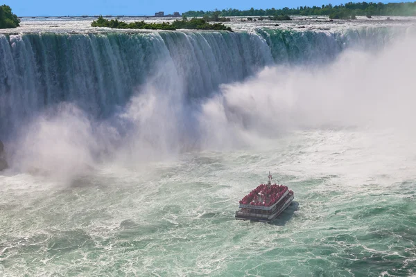 Hornblower Niagara Falls Cruise — Stock Photo, Image