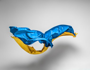 uçan kumaş parçaları