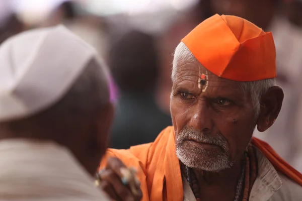 Vieux pèlerin hindou indien — Photo