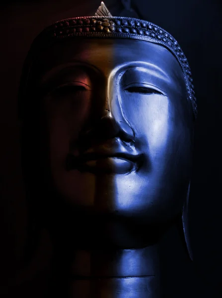 Uma bela escultura de bronze de Lorde Mahavira — Fotografia de Stock