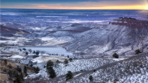 2021 Ilk Gündoğumu Güneybatıdaki Flatiron Rezervuarı Nın Üzerinde Lothe Colorado — Stok fotoğraf