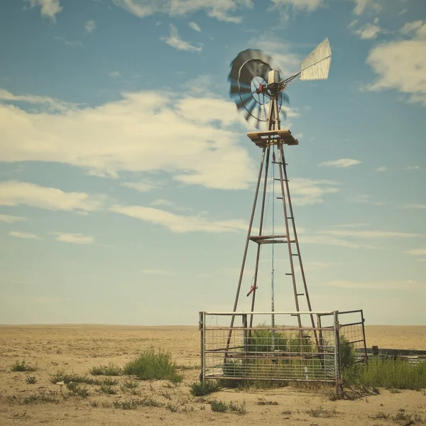 Spinning Vanes on a Windmill — Stock Photo, Image