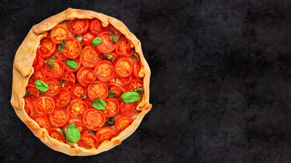 Cherry tomato tart — Stock Photo, Image