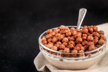 Çikolatalı gevrek topları