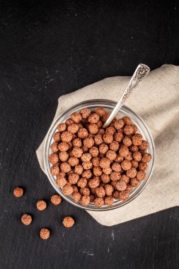 Çikolatalı gevrek topları