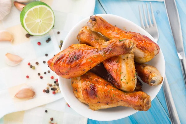 Cosce di pollo arrosto — Foto Stock