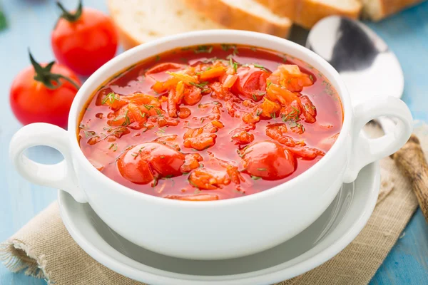 Sopa de verduras en un tazón —  Fotos de Stock