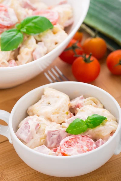 Tortellini salad — Stock Photo, Image