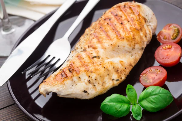 Pechugas de pollo a la plancha — Foto de Stock