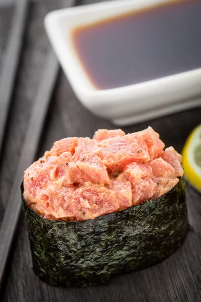 Close up of gunkan sushi — Stock Photo, Image