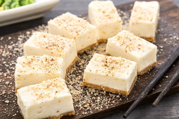 Torta di formaggio dolce con mandorla — Foto Stock