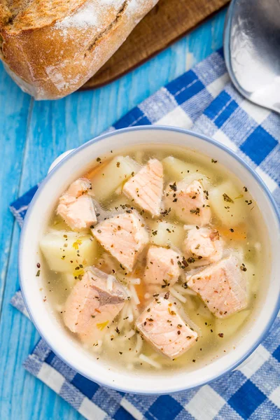 Sopa de peixe em uma tigela — Fotografia de Stock