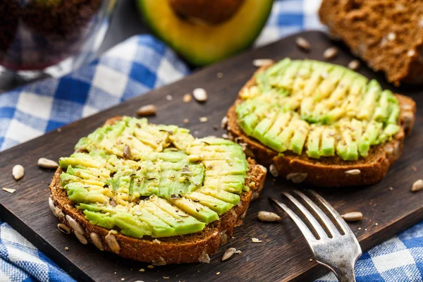 Avocado sandwich — Stock Photo, Image