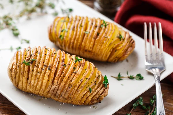 Hasselback 감자 — 스톡 사진