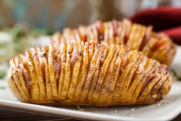 Hasselback картоплі — стокове фото