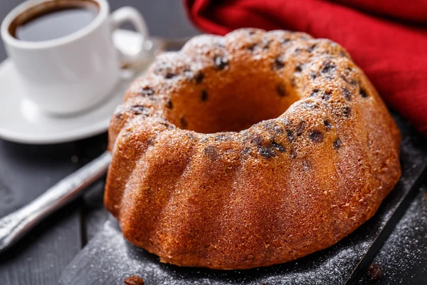 Kuchen mit Rosinen — Stockfoto