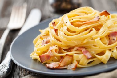 makarna carbonara