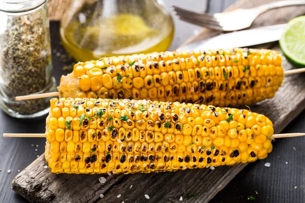 Delizioso mais alla griglia — Foto Stock