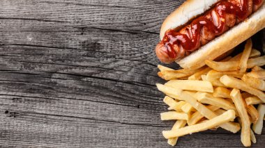 Barbekü ızgara sosis