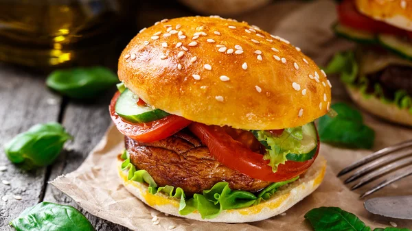 Izgara champignon vejetaryen burger