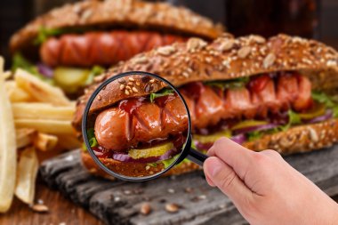 Büyüteç sıcak og incelenmesi